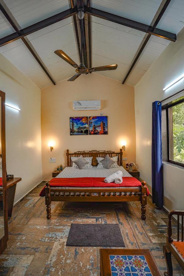 Ninad Homestays Карджат Экстерьер фото