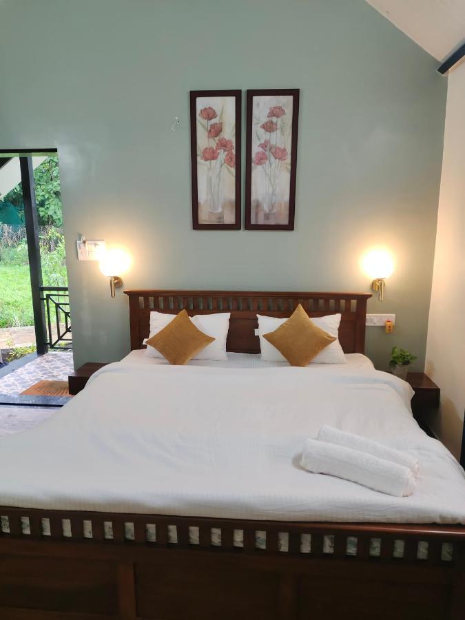Ninad Homestays Карджат Экстерьер фото
